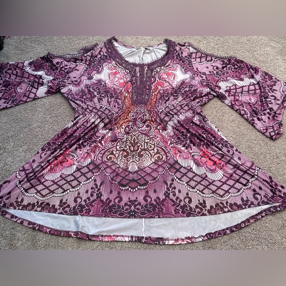 One World Cold Shoulder Top elastic waist crochet details tassels. Size 1X - Picture 5 of 8